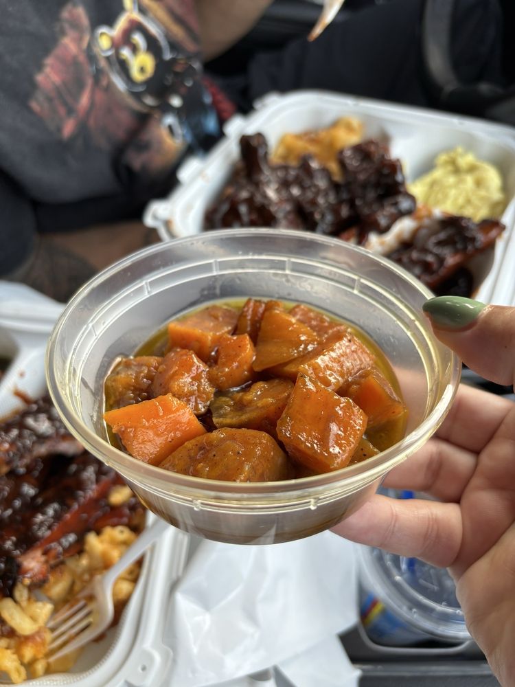 Food from Heavenly BBQ