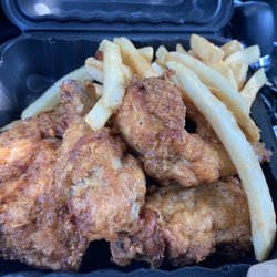 4 Pieces Fried Chicken Dinner w/ Fries