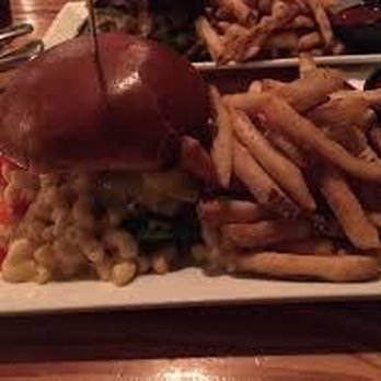 Chomp Kitchen & Drinks - Mac and cheeseburger - American Near Me - Warren, Rhode Island