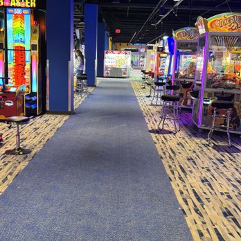 Round1 Bowling & Arcade - Eugene - Bowling Near Me - Eugene, Oregon