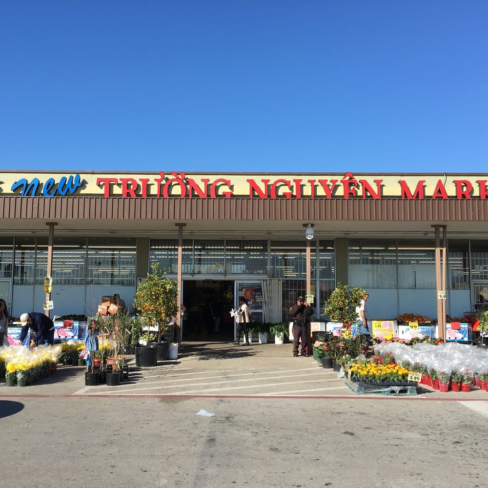New Truong Nguyen Market