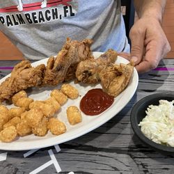 TT's Tilted Tavern - Broasted chicken, tator tots and coleslaw