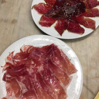 El Xampanyet - Both meats! - Tapas Bars Near Me - Barcelona, B El Xampanyet - Both meats! - Tapas Bars Near Me - Barcelona, B