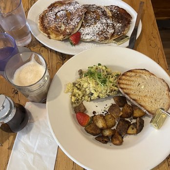 3 Squares Cafe - Breakfast & Brunch Near Me - Vergennes, Vermont