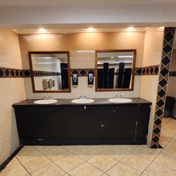 Plateau Truck & Auto Center - Women's Restroom