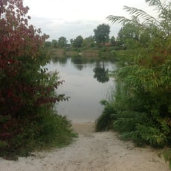 Naherholungspark Arnumer See - Badestelle am Messecamp