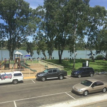 Mannum Community Club - Love the view. - Hotels Near Me - Mannum, SA Mannum Community Club - Love the view. - Hotels Near Me - Mannum, SA