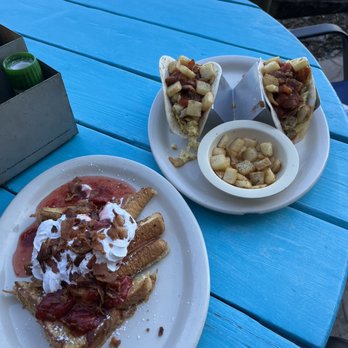 Noah's Ark Bar & Grill - Seafood Near Me - Bacliff, Texas Noah's Ark Bar & Grill - Seafood Near Me - Bacliff, Texas