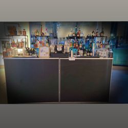 I Do Cocktails Bar Service - This is their full bar setup, amazing right!