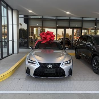 Keyes Lexus - Car Dealers Near Me - Van Nuys, California Keyes Lexus - Car Dealers Near Me - Van Nuys, California