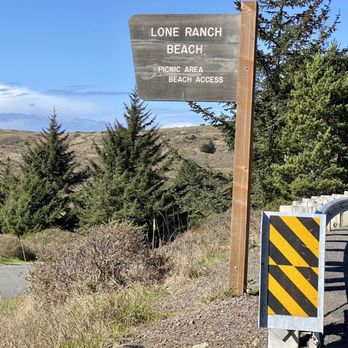 California Oregon Border - 02.20.22 Lone Ranch Beach in Brookings OR - Landmarks & Historical Buildings Near Me - Harbor, Oregon