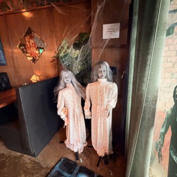 Jethro’s Cocktail Lounge - Halloween Decor - Cocktail Bars Near Me - Houston, Texas