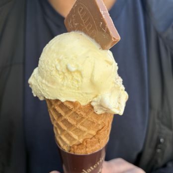 Pierre Chocolaterie - Ice cream - Gift Shops Near Me - Hillegom, ZH Pierre Chocolaterie - Ice cream - Gift Shops Near Me - Hillegom, ZH