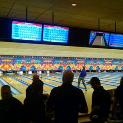 Riviera Lanes