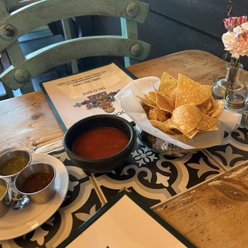 Xochipilli Taco Bar - Chips and salsa. - New Mexican Cuisine Near Me - Van Nuys, California Xochipilli Taco Bar - Chips and salsa. - New Mexican Cuisine Near Me - Van Nuys, California