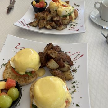 Astor’s Table - Astor's Caprese Breakfast Croissant Breakfast - Steakhouses Near Me - Katy, Texas