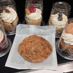 Cupcake Delirium - Butterfinger cookie, red velvet, pecan pie, boozy Manhattan, blueberry lemon and banana pudding cupcakes.