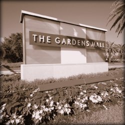 Everlasting Smiles - The Gardens Mall 4 miles to the north of Palm Beach Gardens cosmetic dentist Everlasting Smiles
