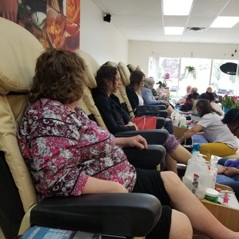 Vibe Nails & Spa - Lots of chairs! - Nail Salons Near Me - Henrietta, New York Vibe Nails & Spa - Lots of chairs! - Nail Salons Near Me - Henrietta, New York