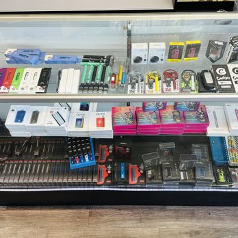 Smokeez Salinas - 5-10 batteries - Vape Shops Near Me - Salinas, California Smokeez Salinas - 5-10 batteries - Vape Shops Near Me - Salinas, California
