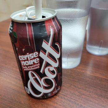 Lester's Deli - Cherry soda to go with the smoke meat - Delis Near Me - Outremont, Quebec