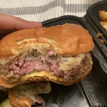 Fox & Hound - Schaumburg, IL - Undercooked food - American Near Me - Schaumburg, Illinois