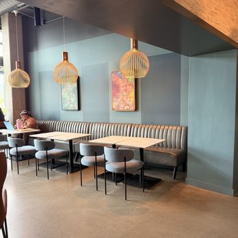 Dote Coffee Bar - Interior seating - Coffee & Tea Near Me - Bellevue, Washington
