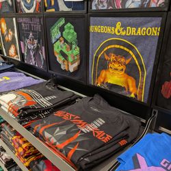 Conspiracy Comics Games & Anime - Graphic t-shirts