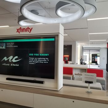 Xfinity Store by Comcast - Inside - Television Service Providers Near Me - Palo Alto, California