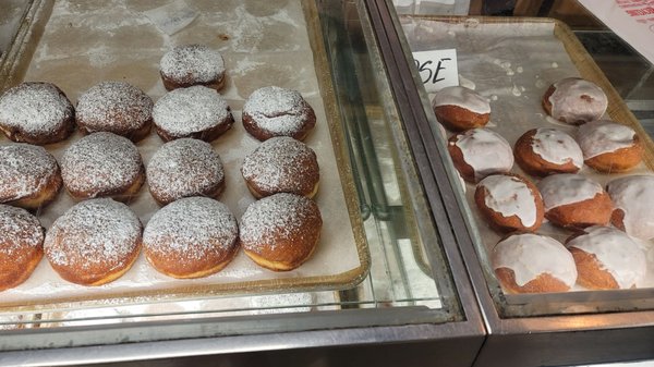 Wiklanski's Bakery by null