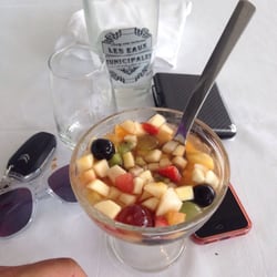 Le Brevenne Cafe - Salade de fruits frais, un délice et surtout 5 fruits et légumes par jour.