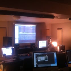 Electric Lounge Pro School