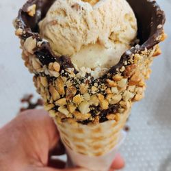 Bonnie Brae Ice Cream - Single scoop, pumpkin pecan, chocolate with peanut waffle cone