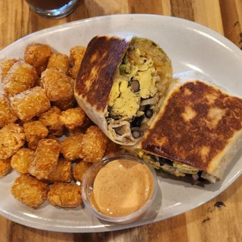 Ellie's Farmhouse - breakfast burrito - Breakfast & Brunch Near Me - Southington, Connecticut