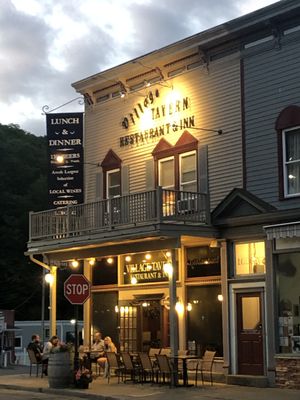 Village Tavern Restaurant & Inn by null