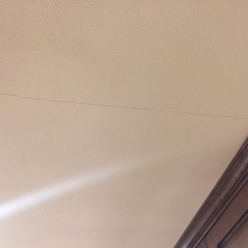 Rogers Drywall - Large cracks on ceiling - Drywall Installation & Repair Near Me - Loves Park, Illinois