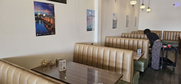 Zeeyum Kitchen by null