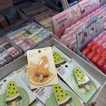 Fanloli - Inside - Cosmetics & Beauty Supply Near Me - San Mateo, California Fanloli - Inside - Cosmetics & Beauty Supply Near Me - San Mateo, California