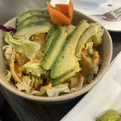 Avocado salad