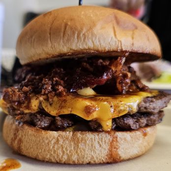 Bobo's Deli And Grill - Gus Burger - American Near Me - Winston Salem, North Carolina