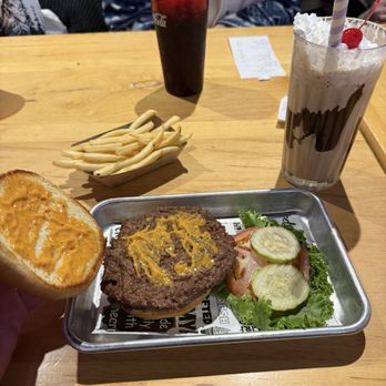 Blindside Burger - Burgers Near Me - Gallatin Gateway, Montana