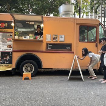 American Wagyu Eatery - The food truck! - Food Trucks Near Me - Honolulu, Hawaii American Wagyu Eatery - The food truck! - Food Trucks Near Me - Honolulu, Hawaii