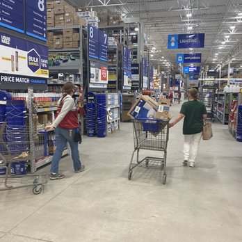 Lowe's Home Improvement - People not helping but talking and/or ignoring us even as we were saying "sure wish we had help" - Hardware Stores Near Me - Fort Walton Beach, Florida Lowe's Home Improvement - People not helping but talking and/or ignoring us even as we were saying "sure wish we had help" - Hardware Stores Near Me - Fort Walton Beach, Florida