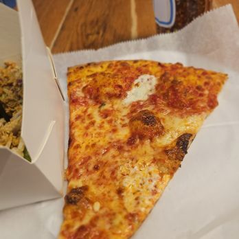 Alvo - Pretty good pizza ($4 or $10 or $13 for combo) - Pizza Near Me - Brooklyn, New York Alvo - Pretty good pizza ($4 or $10 or $13 for combo) - Pizza Near Me - Brooklyn, New York