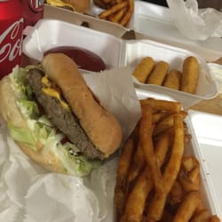 Mama's Kitchen - Bacon cheeseburger