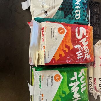 Bass Feed & Hardware - Livestock Feed & Supply Near Me - Edgewood, Texas Bass Feed & Hardware - Livestock Feed & Supply Near Me - Edgewood, Texas