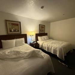 Quality Inn Yosemite Valley Gateway - The drawer that kept opening...