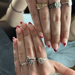 Hollywood Nails & Spa