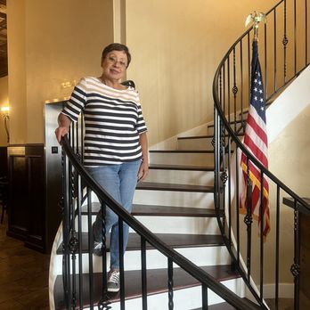 17 South - Stairway to heaven - Italian Near Me - Temple, Texas 17 South - Stairway to heaven - Italian Near Me - Temple, Texas