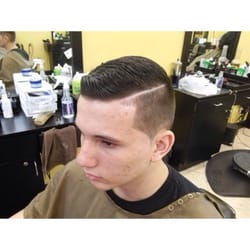 Knights Barbershop 2 - Comb-over with hard part